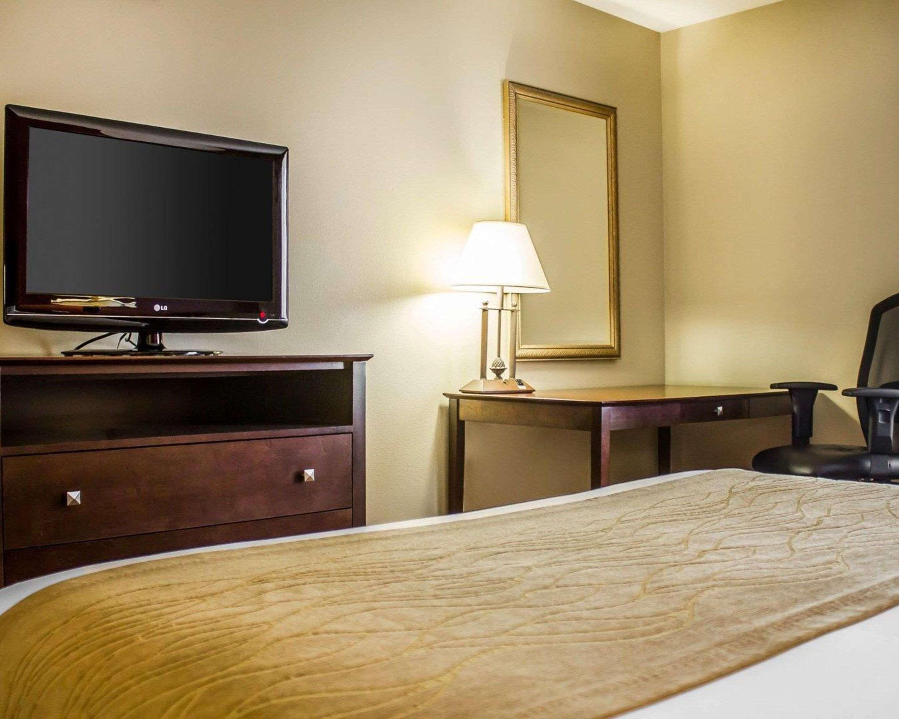 Comfort Inn & Suites Dayville Exterior photo